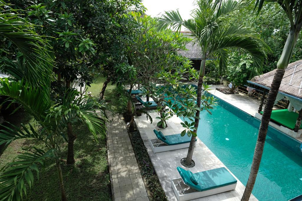 Easy Surf Dacha Hotel Canggu Eksteriør billede