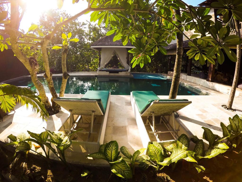 Easy Surf Dacha Hotel Canggu Eksteriør billede
